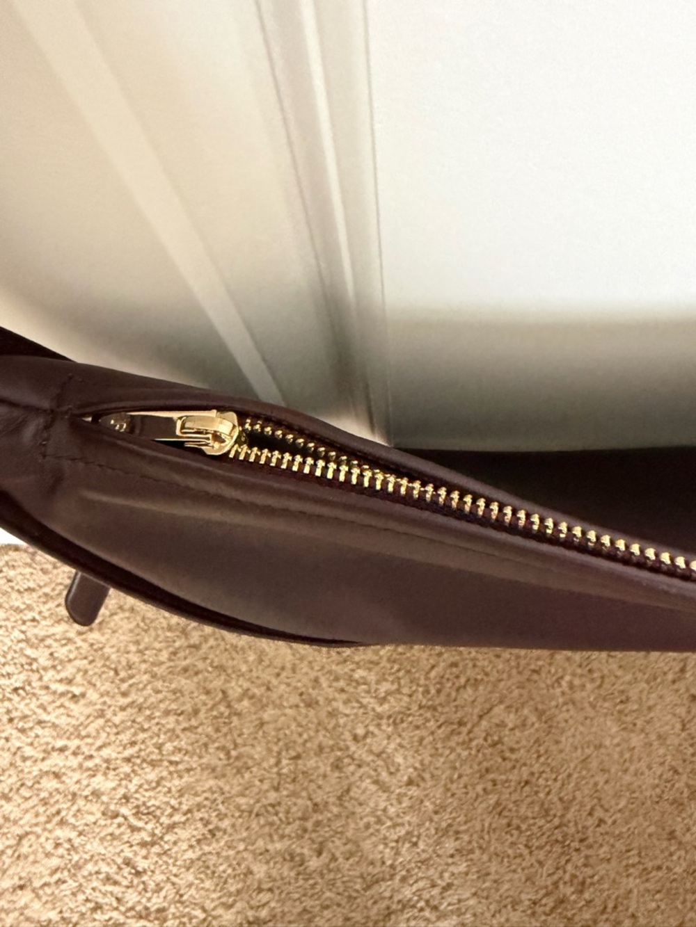 Flattered Irma Shoulder Bag Leather Burgundy - Picture 13 of 14